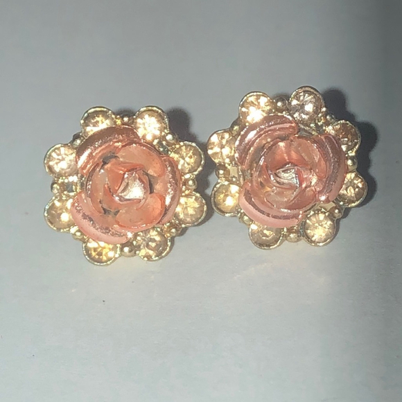 Vintage Gold Tone & Rhinestone 3D Rose Gold Tone Flower Boho Pierced Earrings - Picture 2 of 6